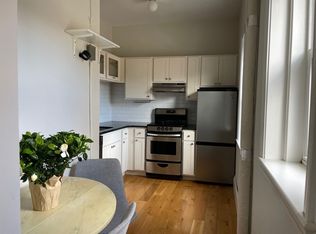 369 Tappan St APT 20, Brookline, MA 02445
