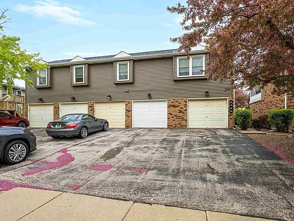 3rd image of 2426 E 51st St