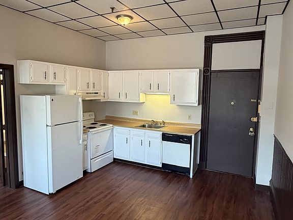 2nd image of 153 Main St APT 10