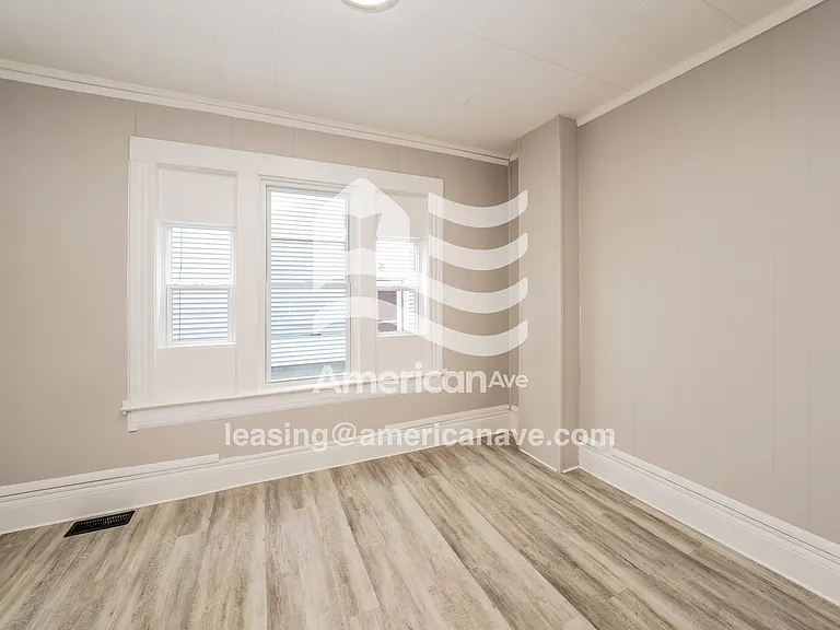1431949_013_wm_-_bedroom_13597559.jpg