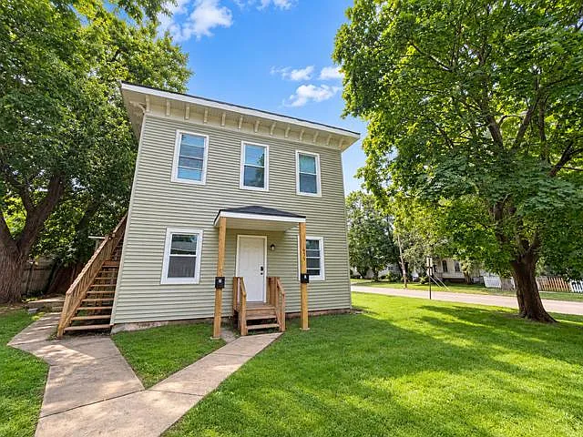 655 Illinois Ave — Photo 1