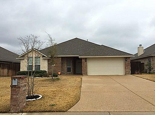 1st image of 910 Ladove Dr