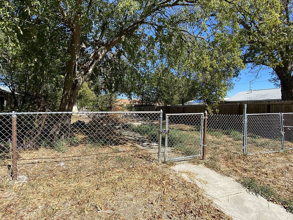 2nd image of 1615 ARBOR PL