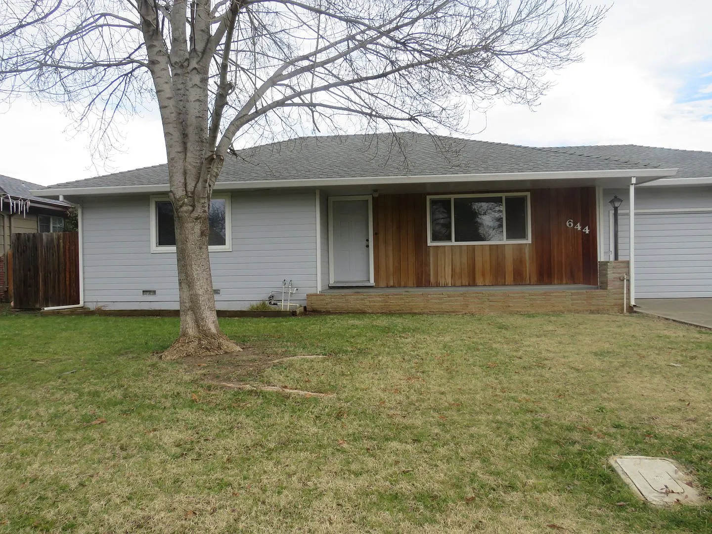 2 Bedroom 1 Bath House — Photo 2