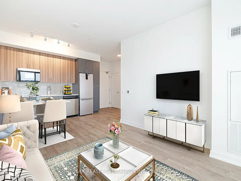 415 Main St W #703 — Photo 12