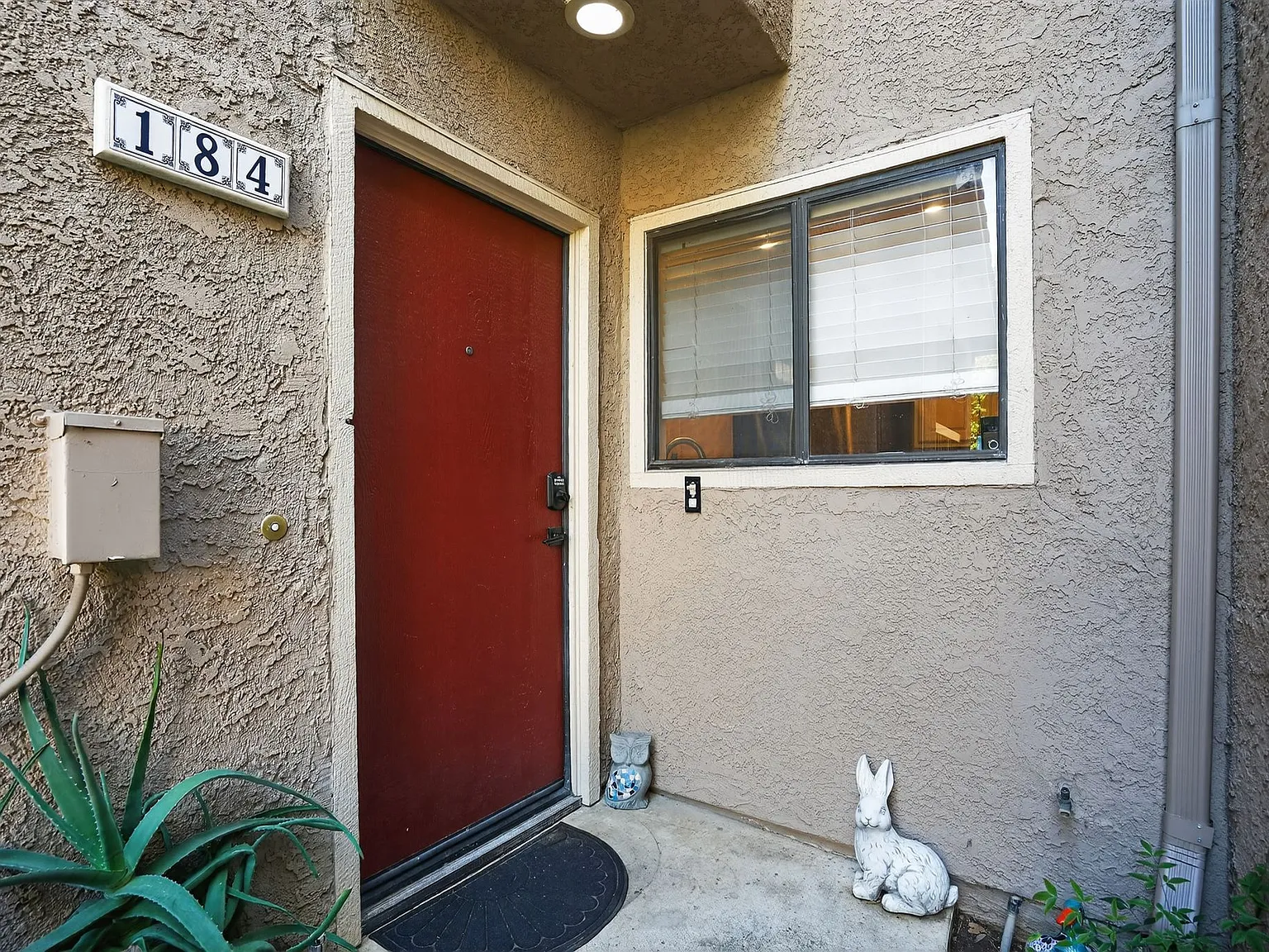 3 bed, 1125 sqft, $3,400 — Photo 3