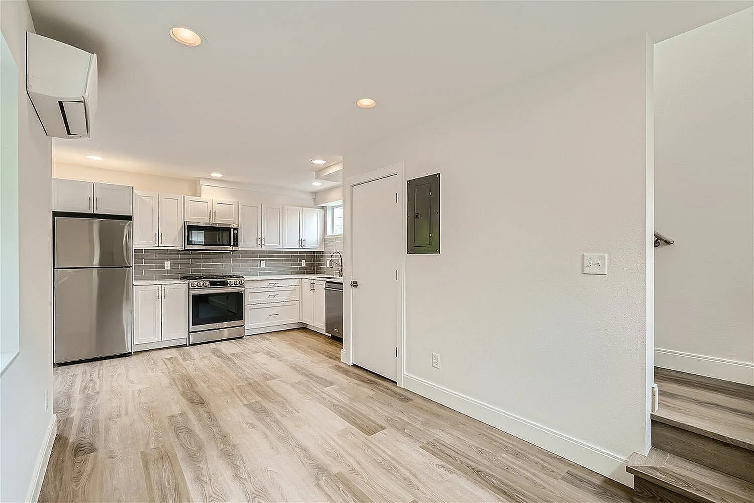 West Seattle SFH — Photo 4