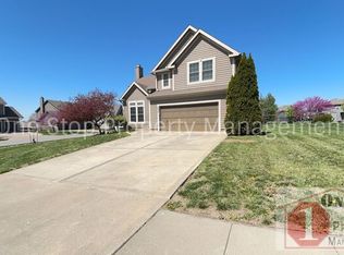 9716 N Elm Ave, Kansas City, MO 64157