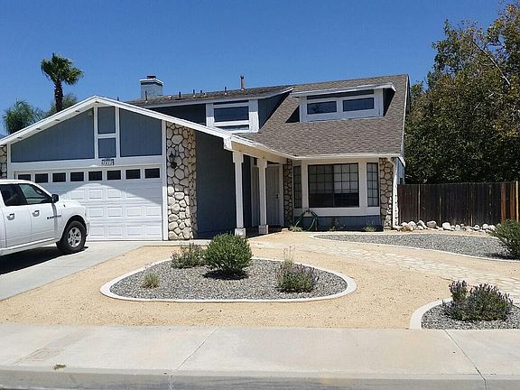 Hardscape front yard