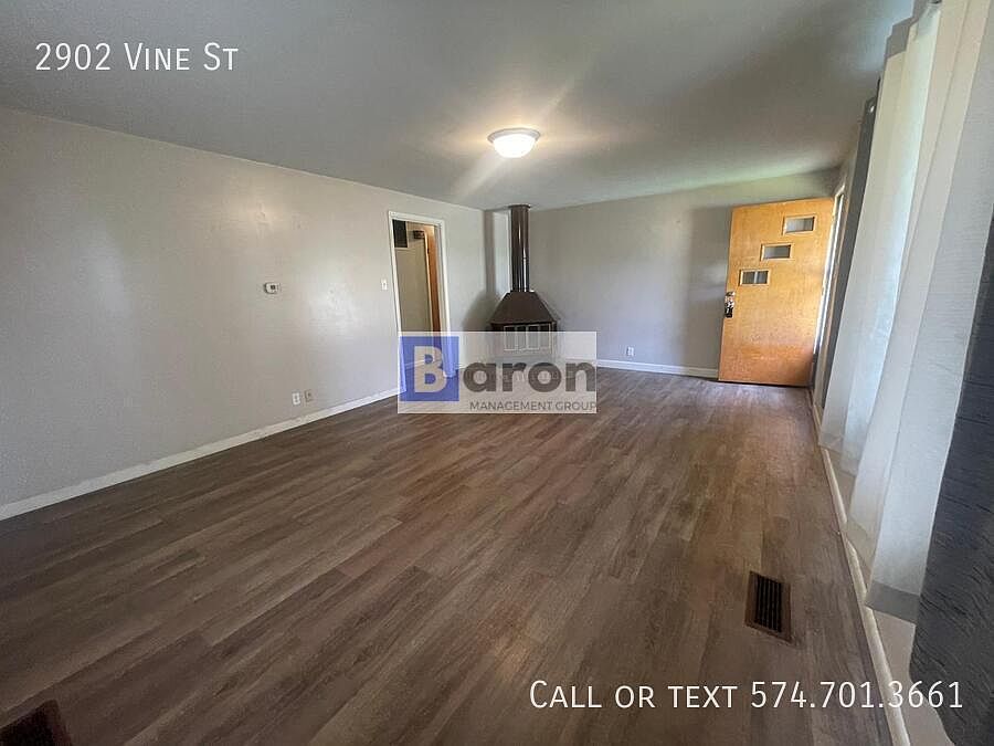 1st image of 2902 Vine St