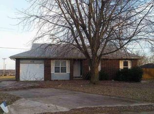 623 Berry Ln, Willard, MO 65781