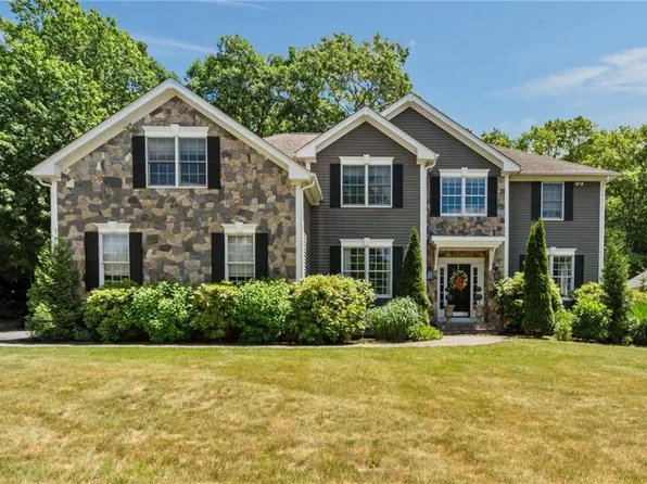 470 Sylvan Ct, Saunderstown, RI 02874