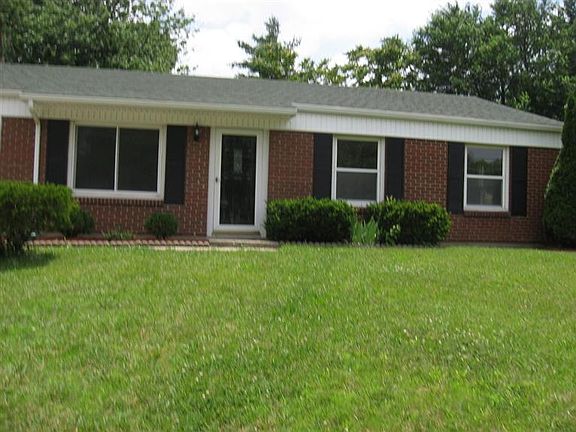 2nd image of 942 Brookcrest Dr