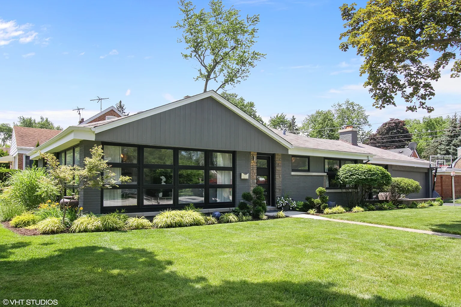 244 Harlem Ave photo 1