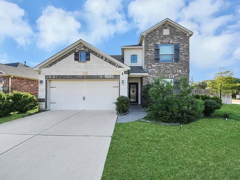 2602 Ash Haven Ln — Photo 1