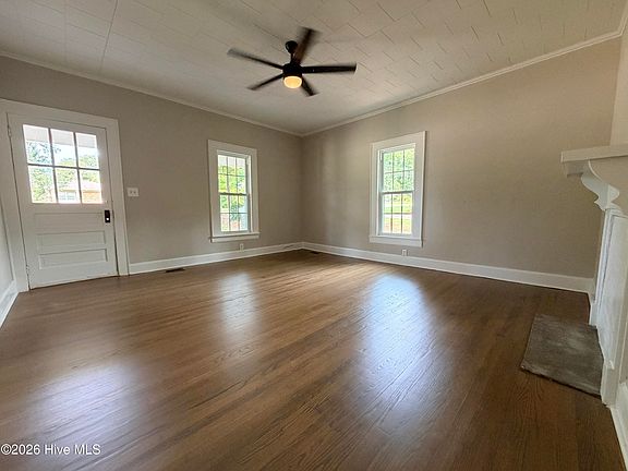 4th image of 12181 Oak Avenue