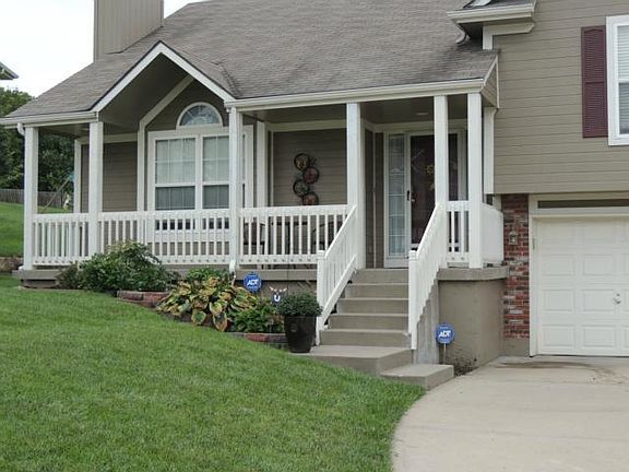 3rd image of 1009 Clover Ct
