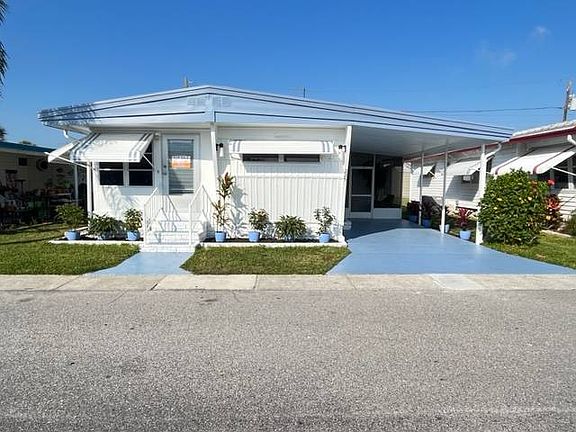 3rd image of 1415 Main St Lot 225