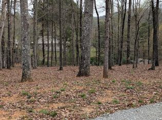12 Daisy Dr, Brasstown, NC 28902
