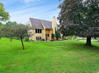 620 Windemere Curv, Minneapolis, MN 55441