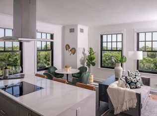 2356 N Lincoln Park W #814, Chicago, IL 60614