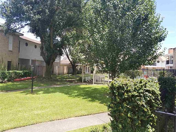 3rd image of 1620 Wellington Pl APT 1402