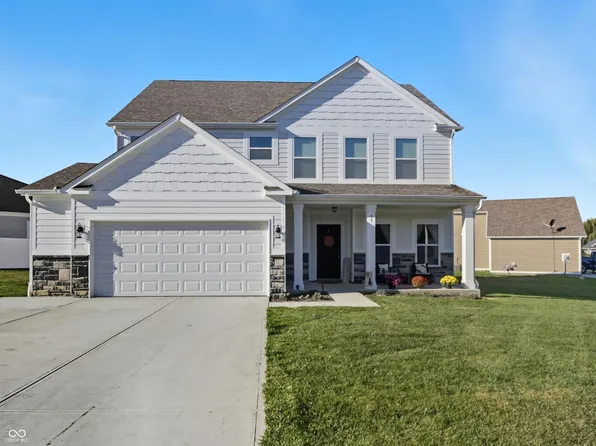 55 Manchester Dr, Trafalgar, IN 46181