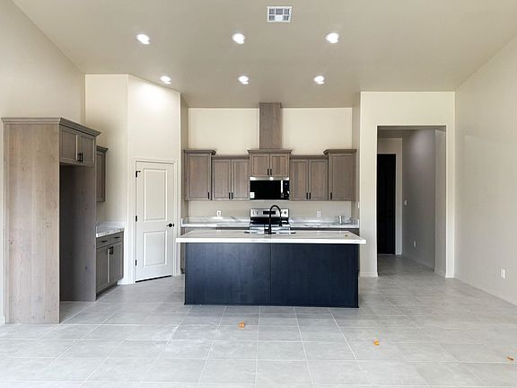 3rd image of 12629 E 50th Pl