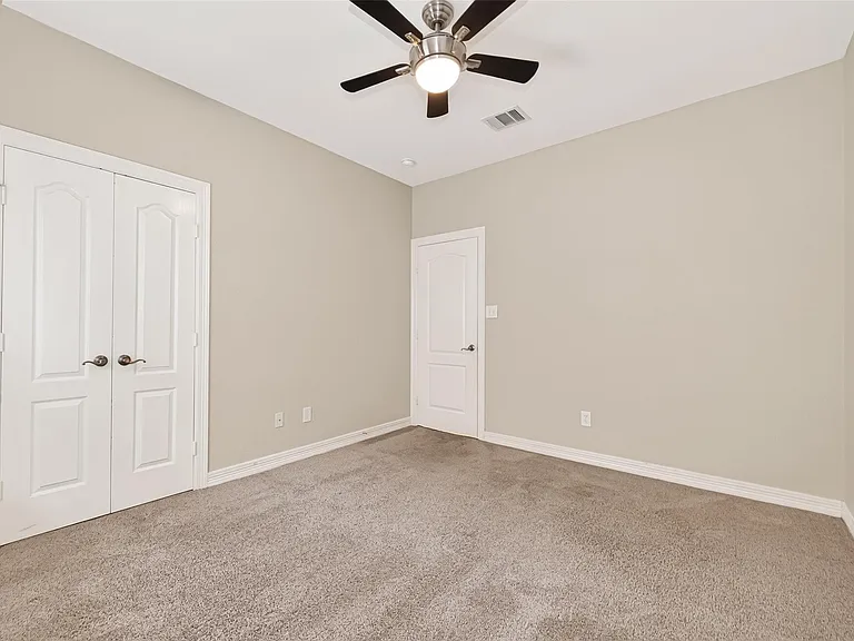 127 Monterrey Rd W — Photo 36