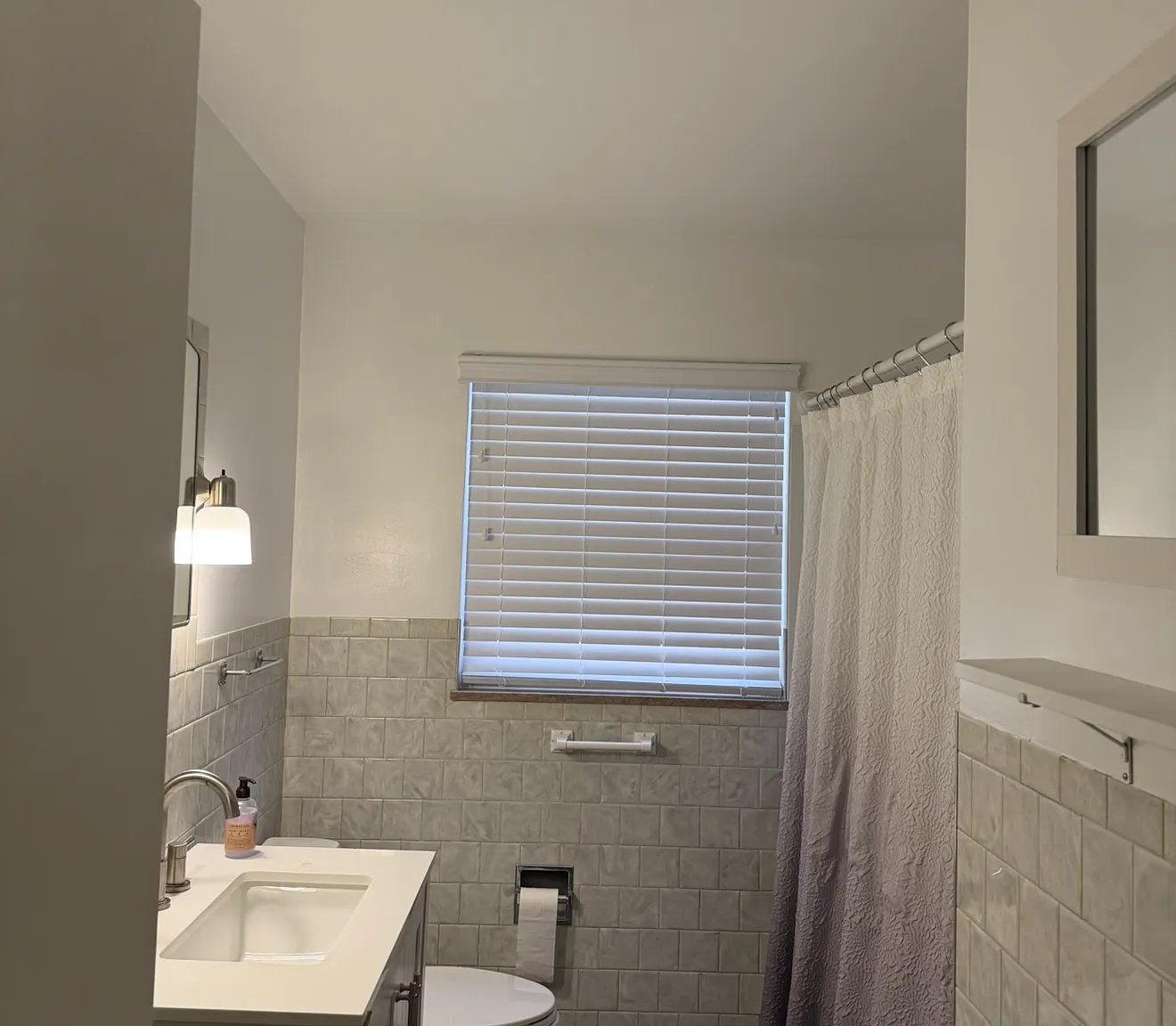 2 bed, 1020 sqft, $1,400 — Photo 3