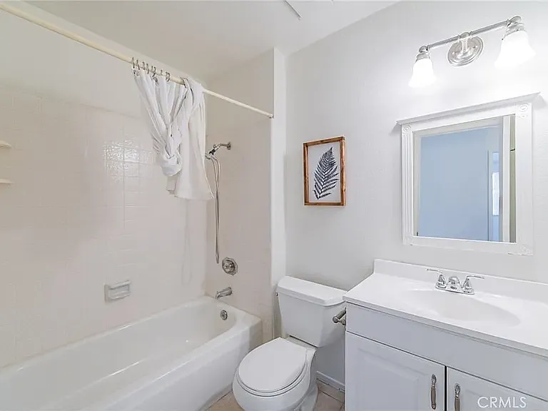 16920 Colchester Way — Photo 23