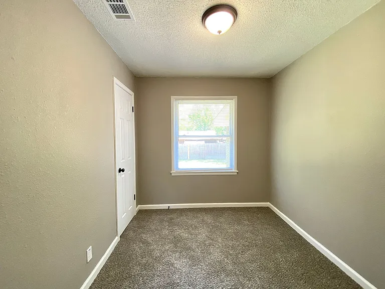 64 Hill Ln — Photo 10