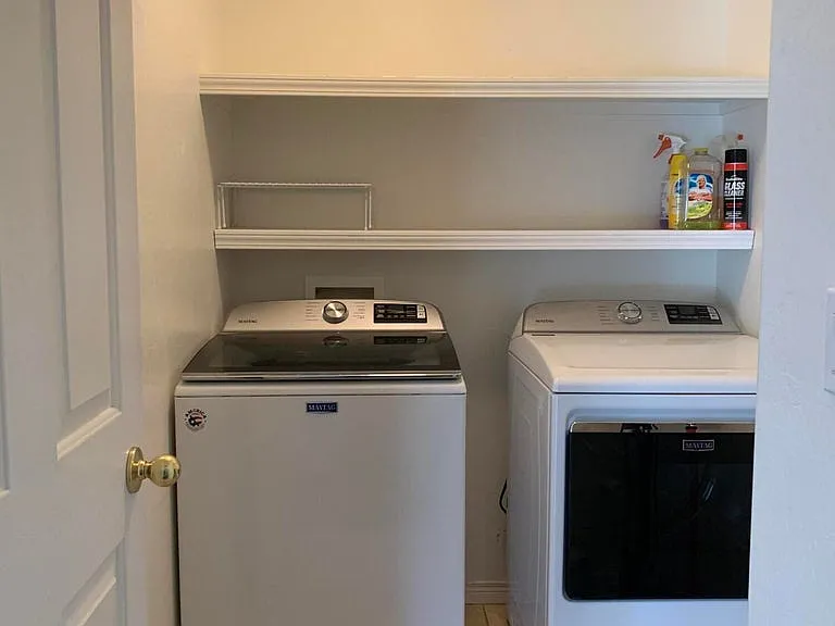 7810 N Highview — Photo 12