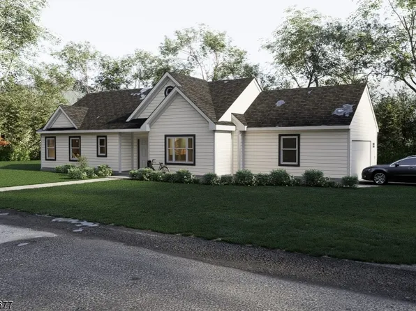 45 Kynor Ave, Hopatcong Boro, NJ 07874