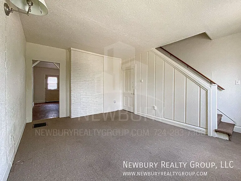 37 Hickory St — Photo 11
