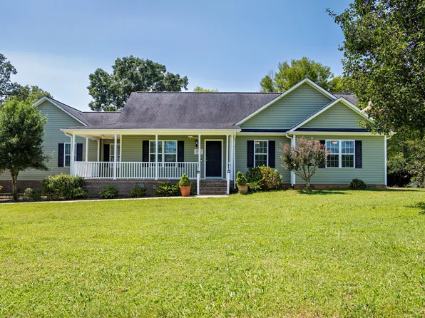 5235 Salem Woods Dr, Graham, NC 27253