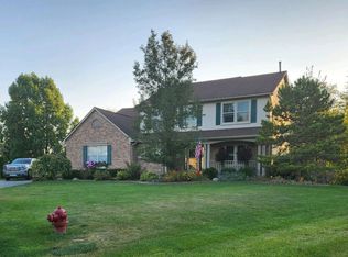 2328 Chestnut Cir, Lake Orion, MI 48360