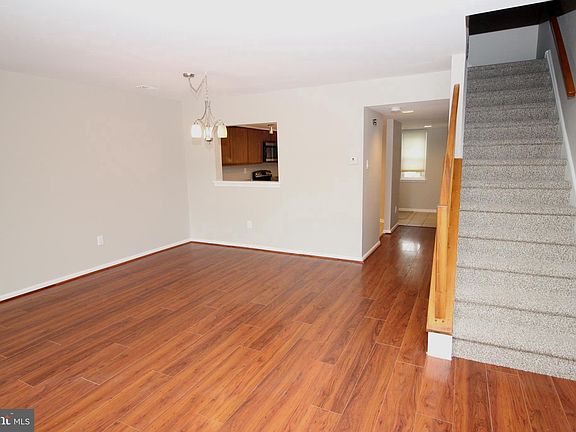 5th image of 29 Van Horn Pl