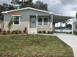 13137 Lemon Ave, Grand Island, FL 32735