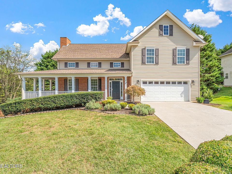 1st image of 817 Lourdes Ln