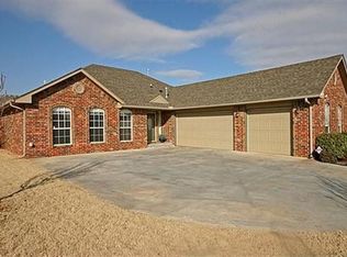 4701 Stag Horn Dr, Yukon, OK 73099