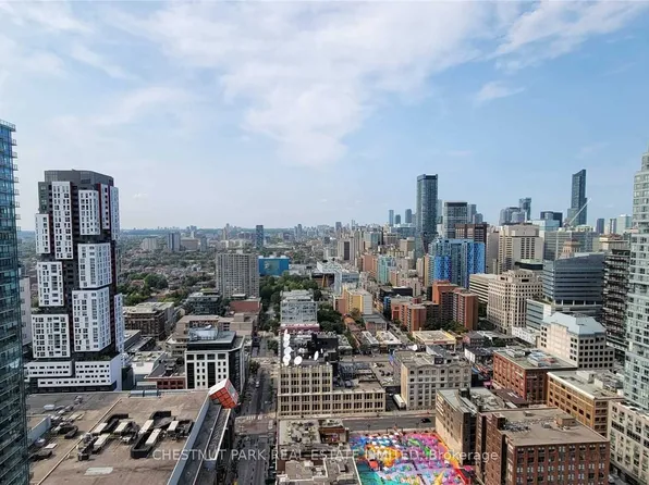 99 John St, Toronto, ON