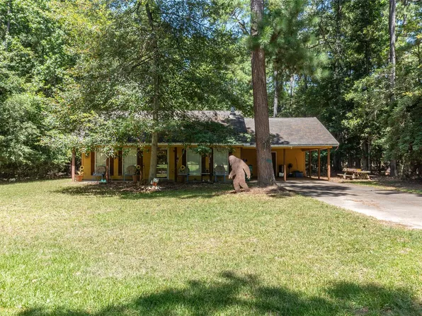 1104 Pine St, Village Mills, TX 77663