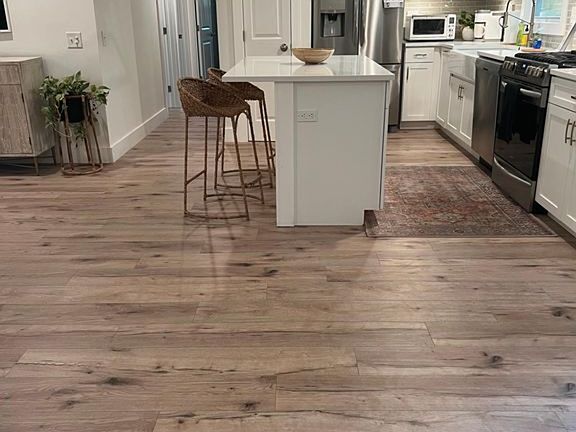 5th image of 1537 W Robinhood Dr