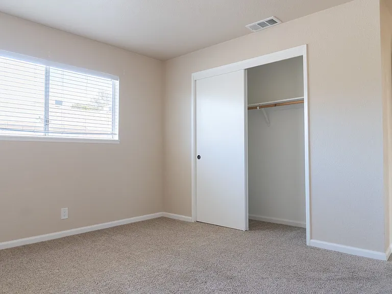 SAN833 — Photo 8