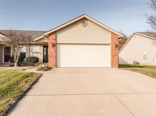 10912 Upland Terrace Dr, Lebanon, IL 62254