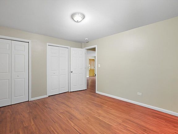 4th image of 337 Custer Ave Unit G