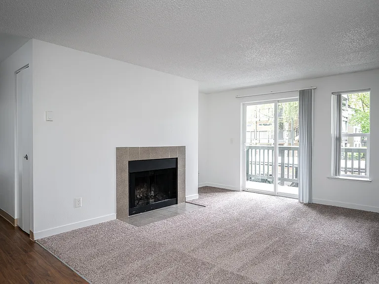 Riverwood Heights | Living Room
