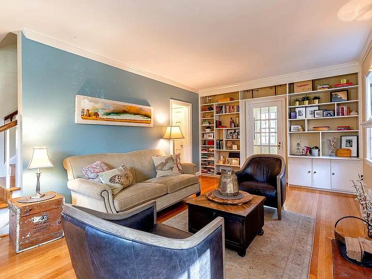 4515 Yuma St NW — Photo 9