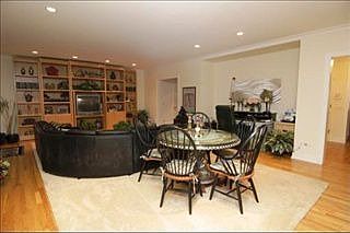 4th image of 190 E Walton St #201